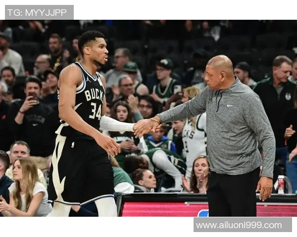 字母哥决定不提前续约专注雄鹿夺冠前景分析