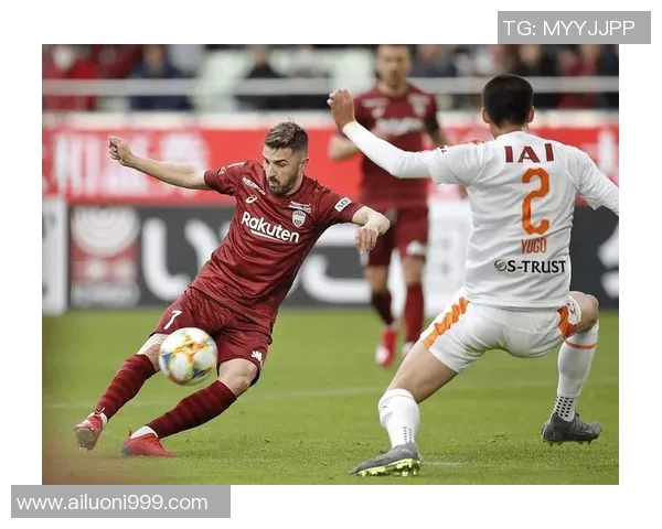 福岗黄峰在激烈对决中迎战琉球球队展现出强大实力与团队默契