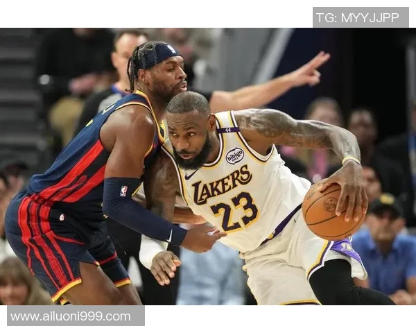 凯尔特人与小牛激战正酣比分悬念迭起引发球迷热议