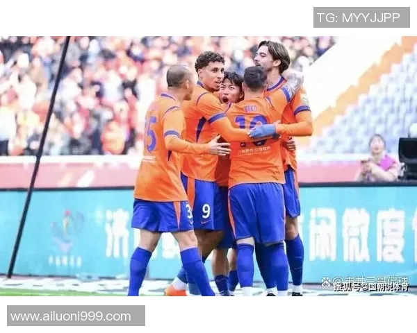 北京国安与山东泰山激战正酣球迷期待精彩对决与胜负悬念